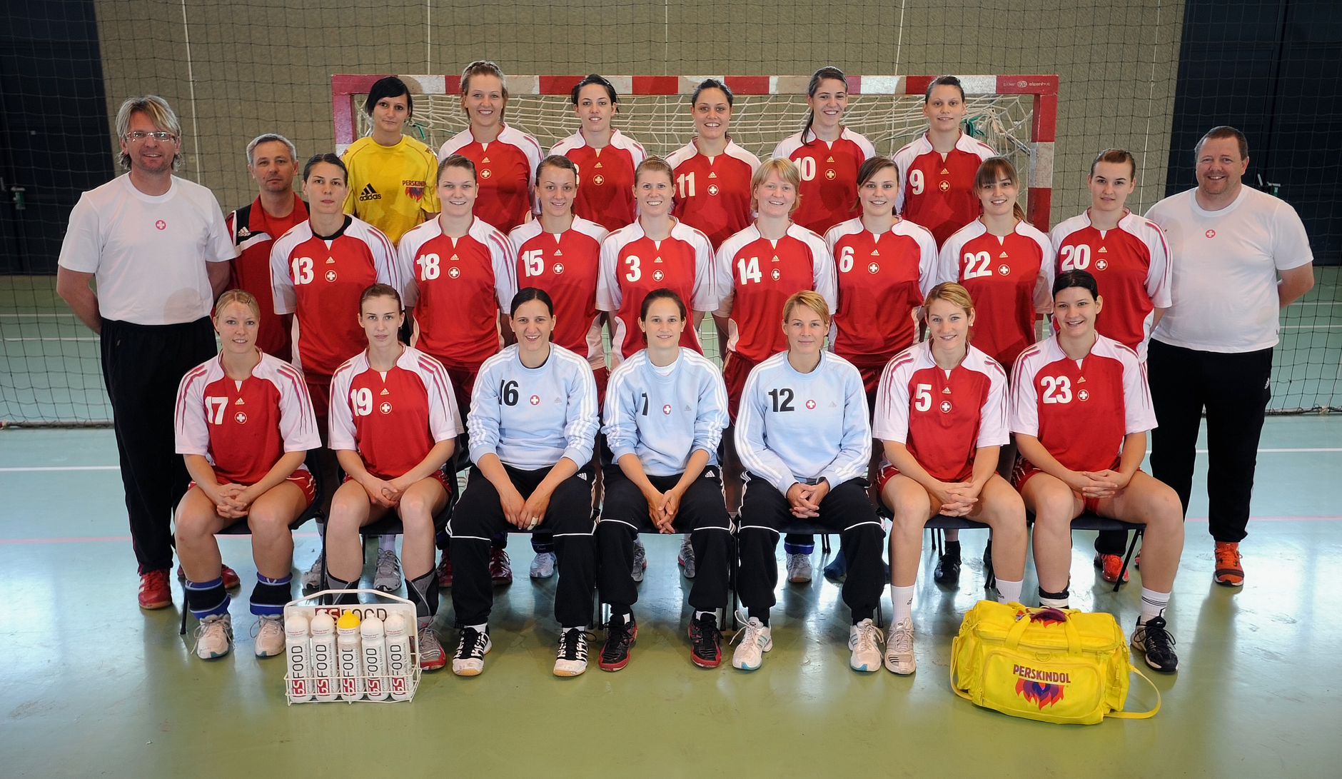 2008-06-14 Teamfoto Frauen-Nati.JPG