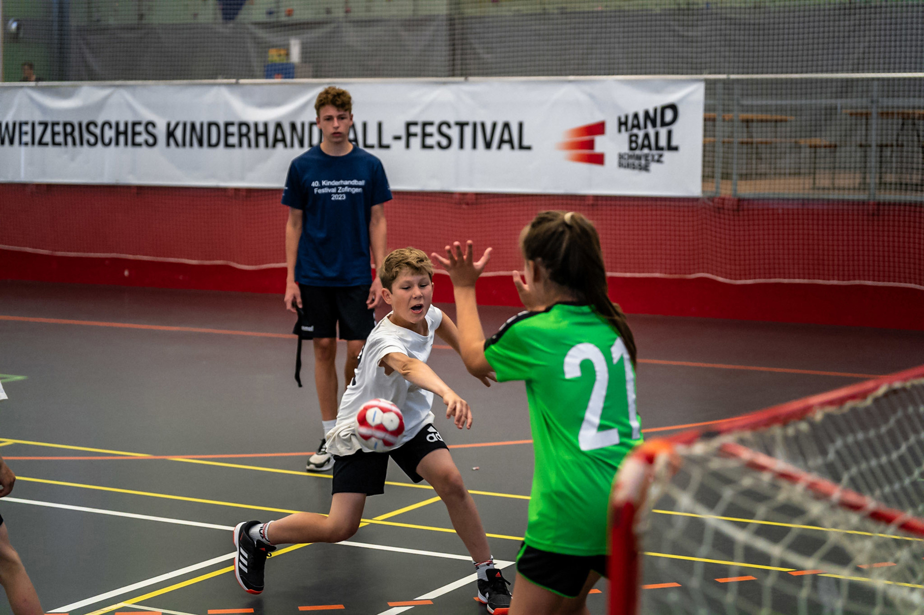 Viele Tore am Kinderhandball Festival in Zofingen