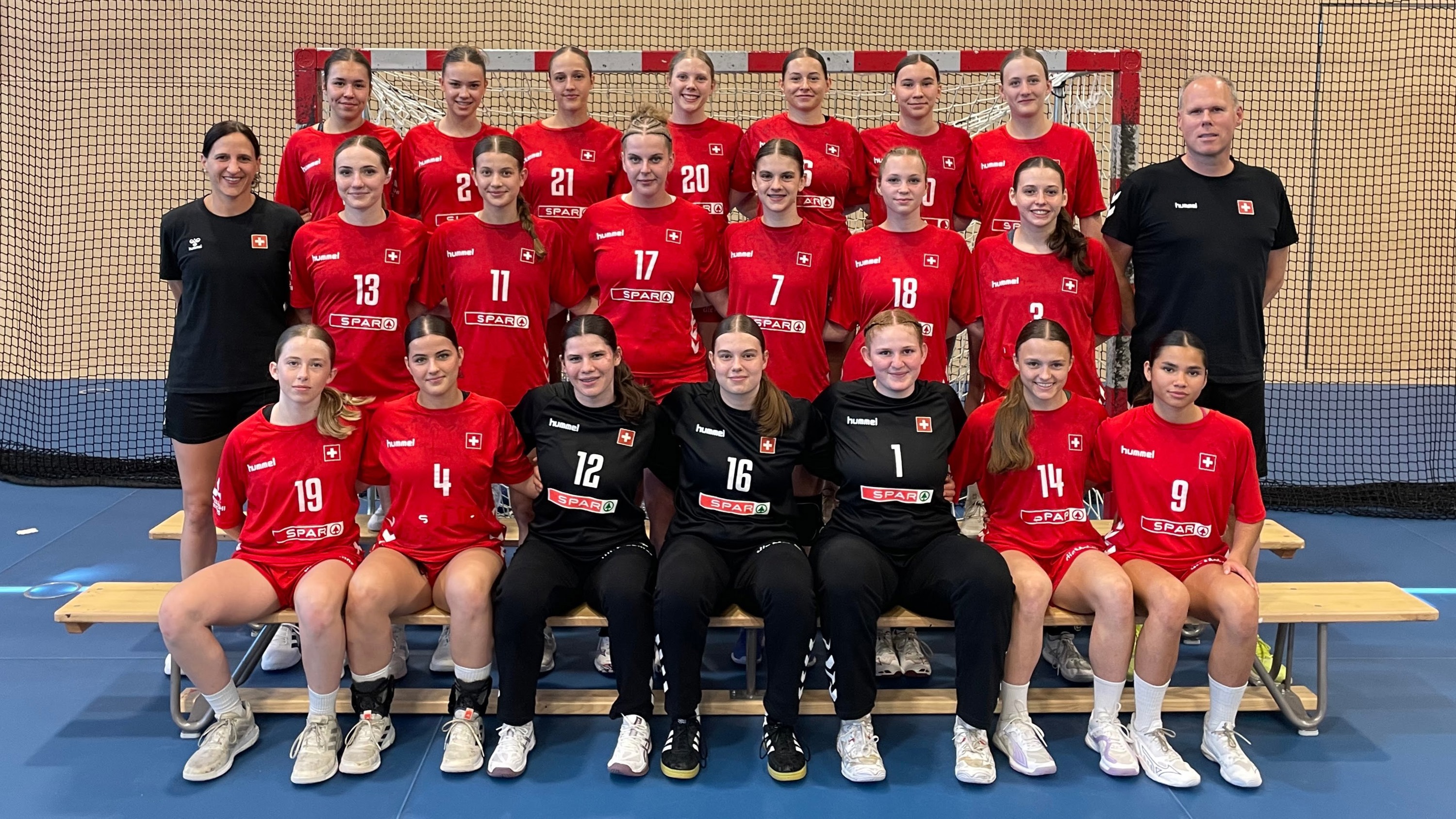 Frauen U18 Teambild Juli 2025