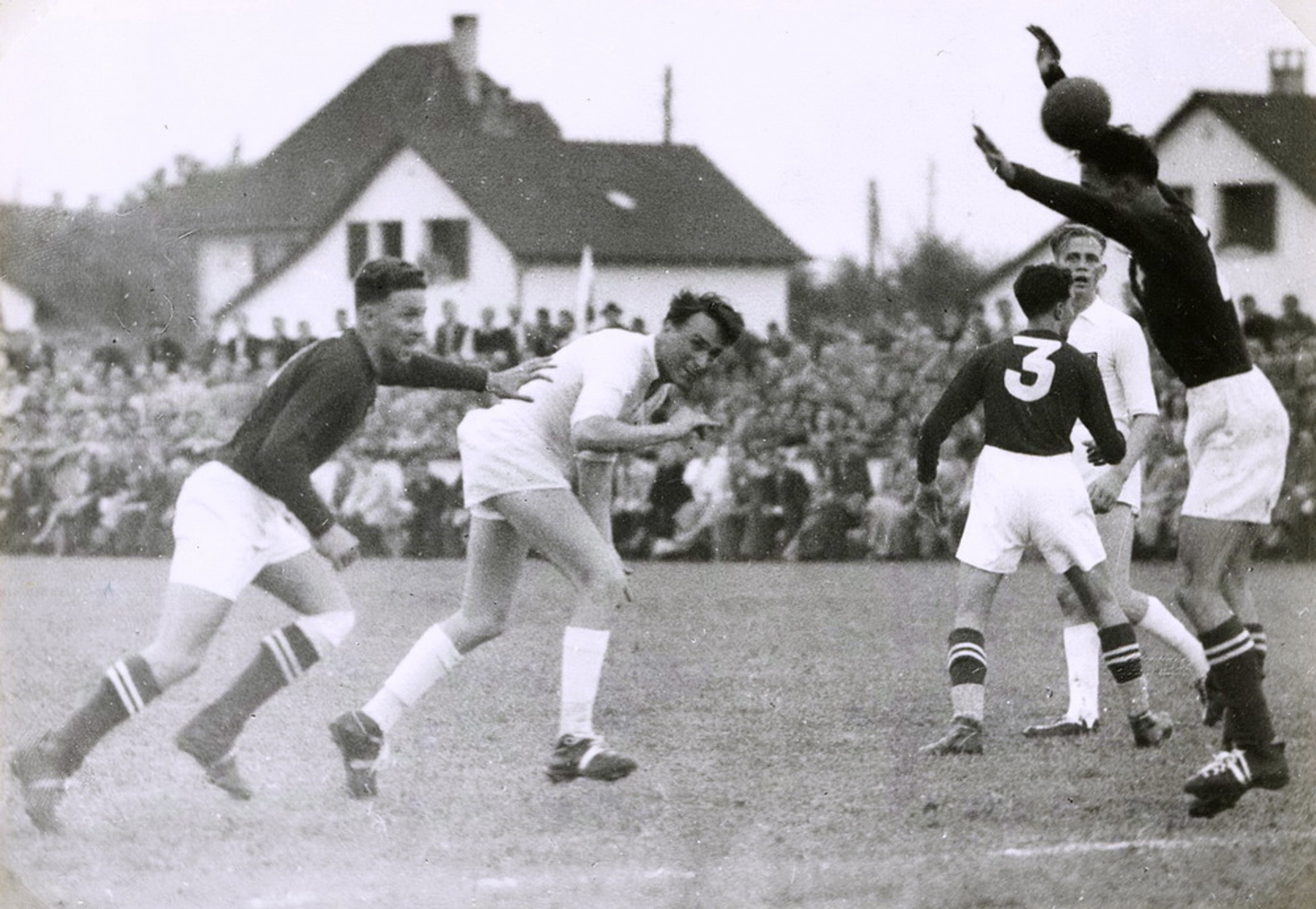 23.9.1951 Schweiz - Deutschland 12:20 (7:11) Aarau Brügglifeld, 6000 Zuschauer, Schiedsrichter Steiner (AUT)