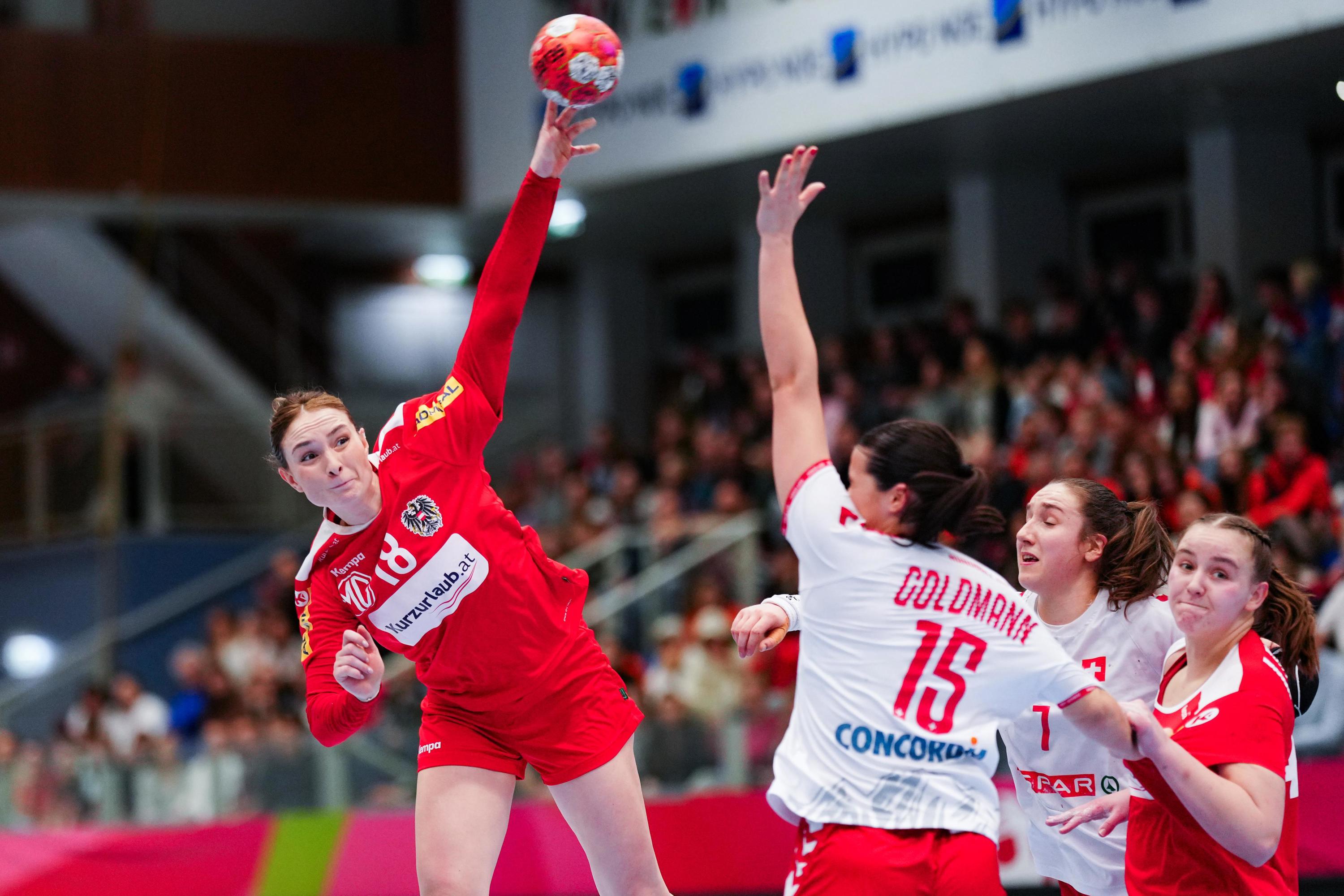 Österreich - Schweiz Symbolbild