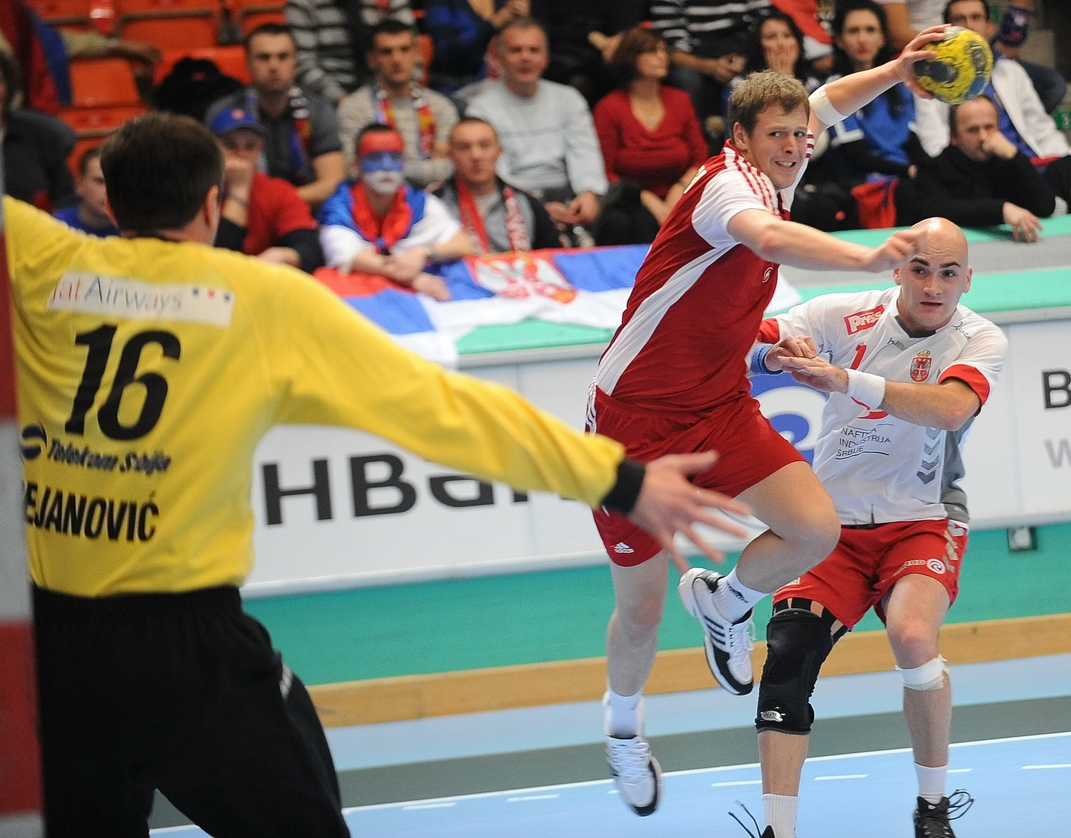 2008-11-26 SUI-SRB EM-Quali 32-32 105 Kurth.JPG