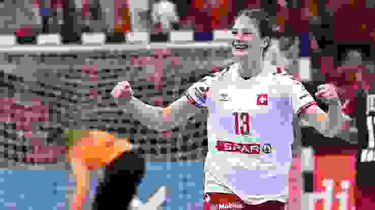 Era Baumann avant le tirage au sort Era Baumann avant le tirage au sort