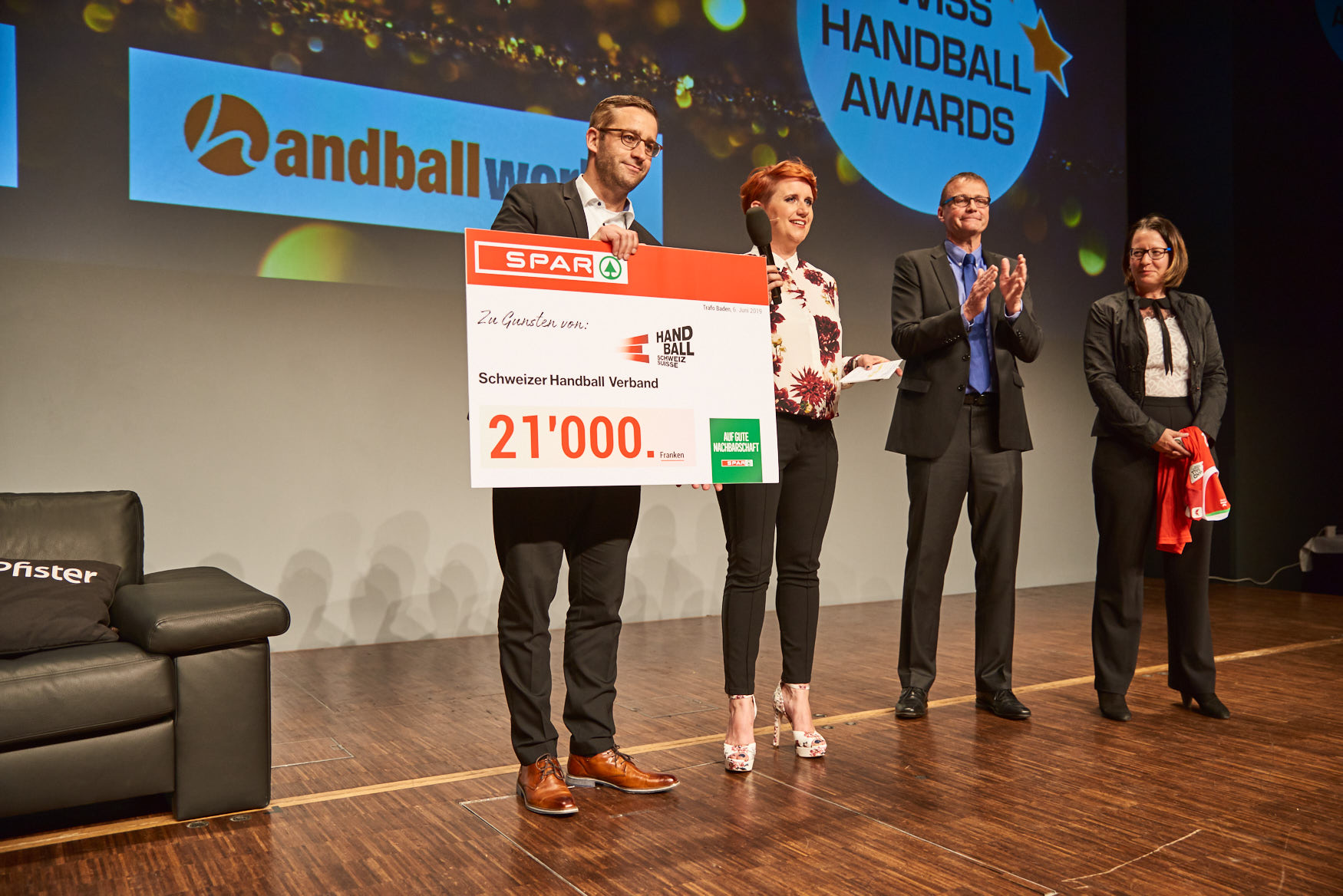 300 Reportage SHA2019