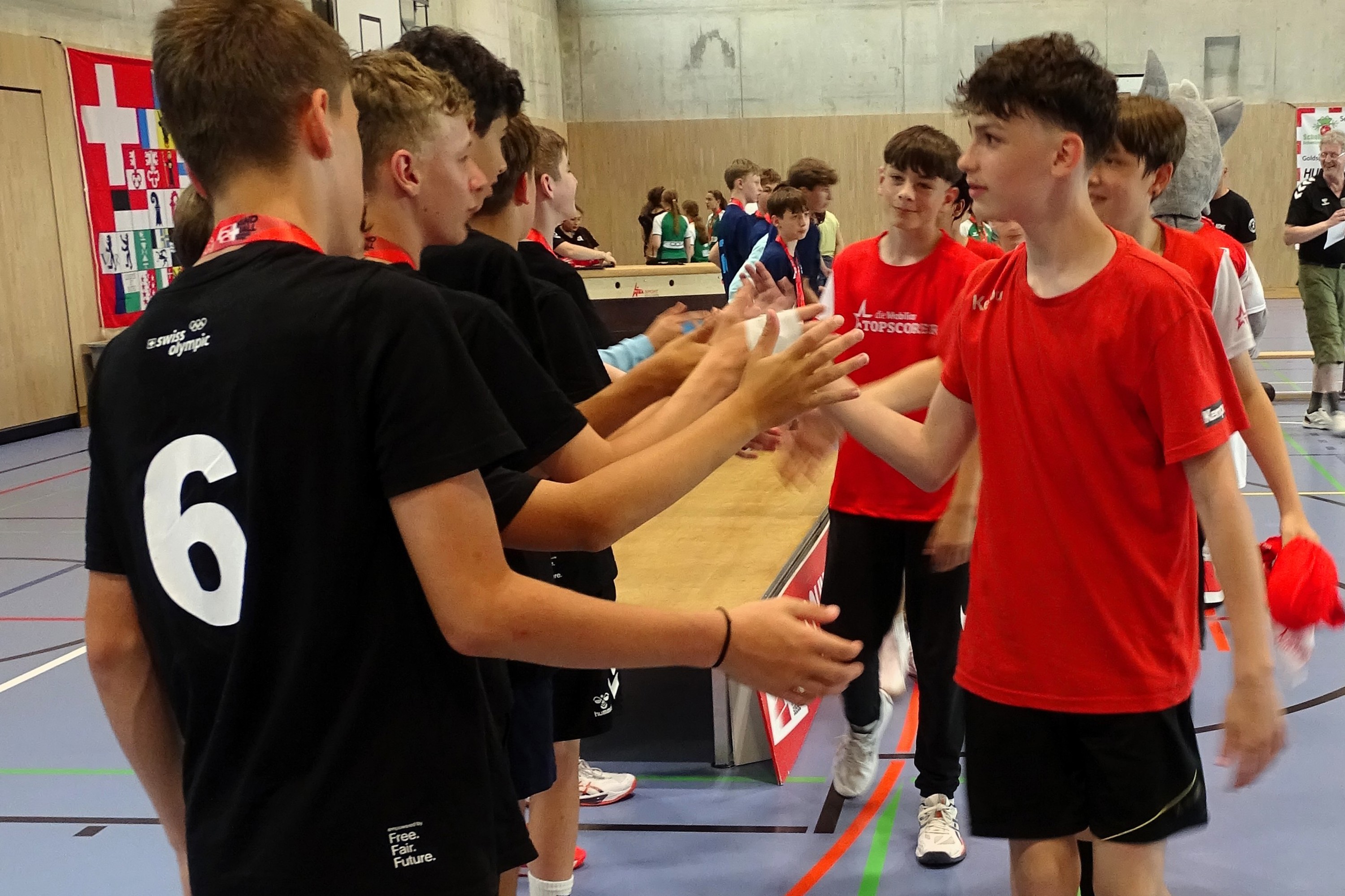 Fairness Im Schulhandball Symbolbild