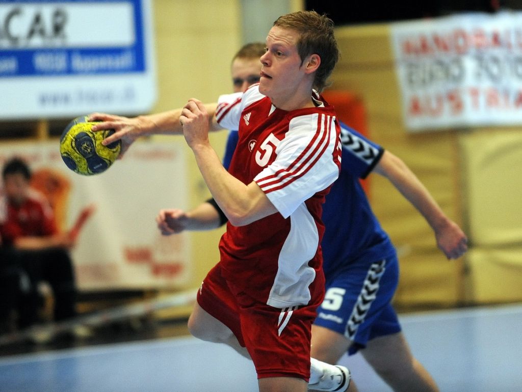 2009-03-21 Männer SUI-FAR 35-21 EM-Quali 08 Liniger Manuel.jpg