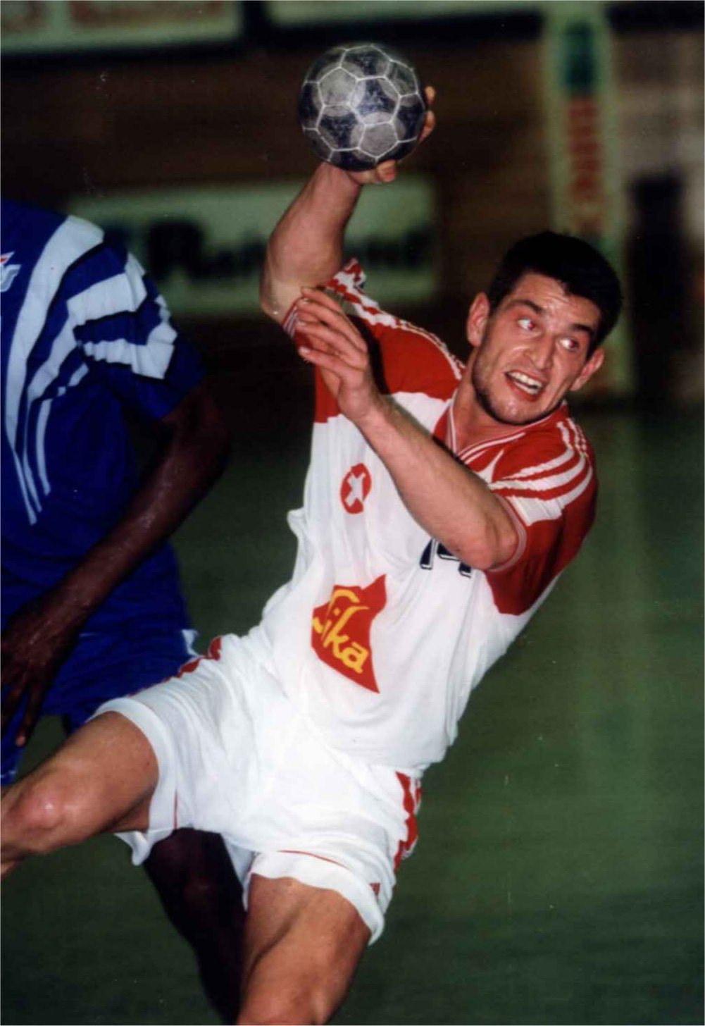 1999-05 Robbie Kostadinovich 1.jpg