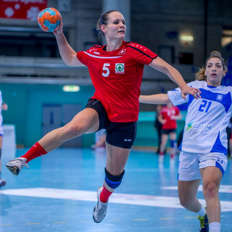 2014-12-06 5 Geissmann Ariane HandballlÃ¤nderspiel SUI-GRE - 9999_611-1.jpg