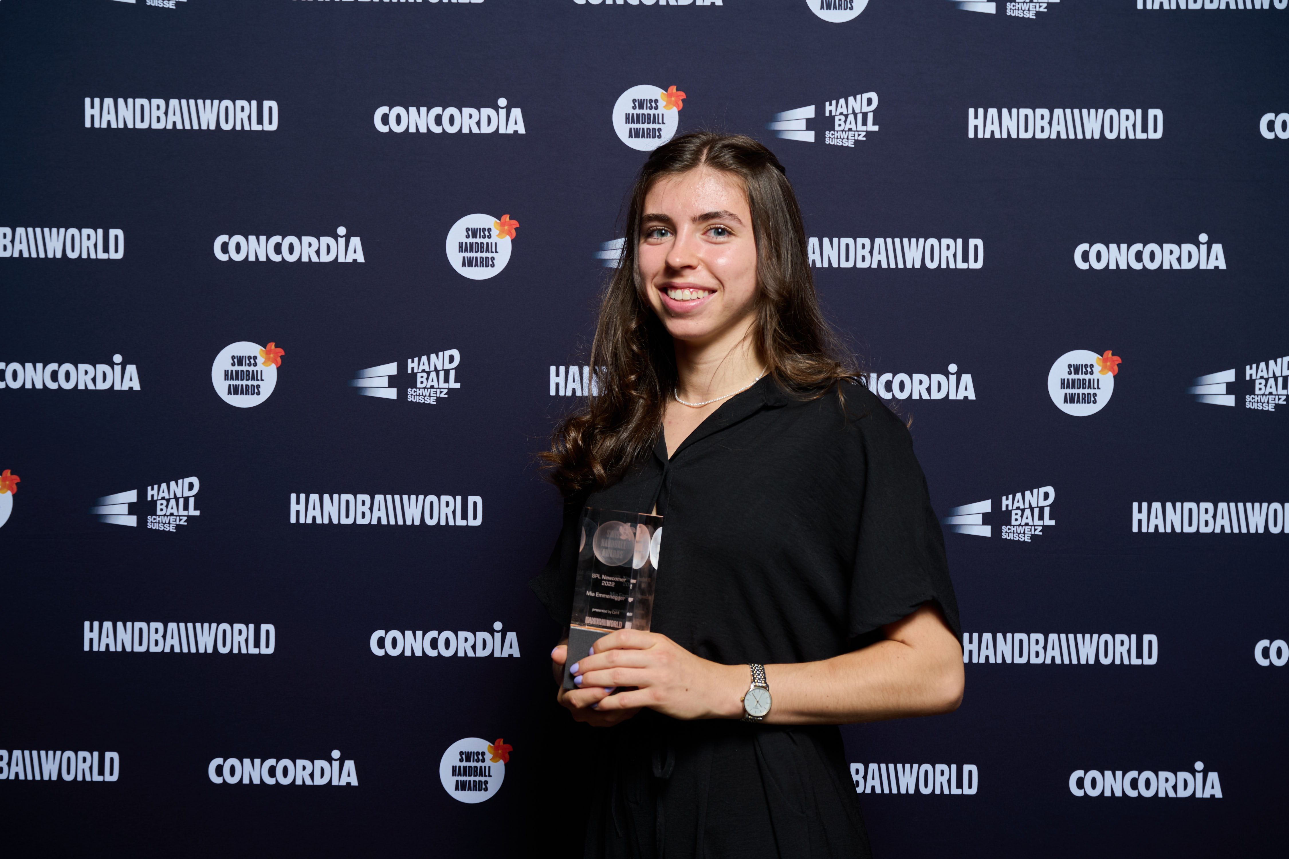 Mia Emmenegger, Newcomerin des Jahres