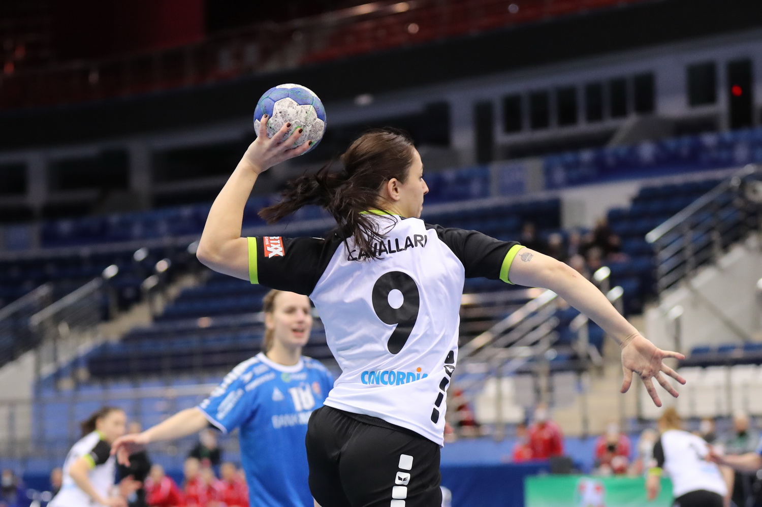 2020 03 21 SUI FRO 09 Simona Cavallari