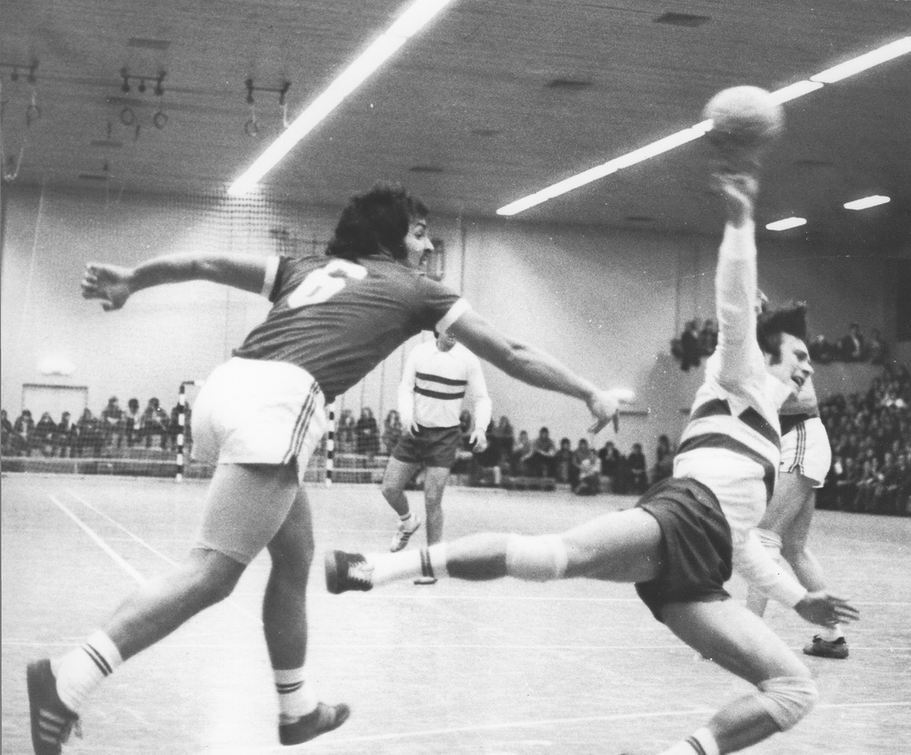 1973-02-02 SUI-ESP Hasler.jpg