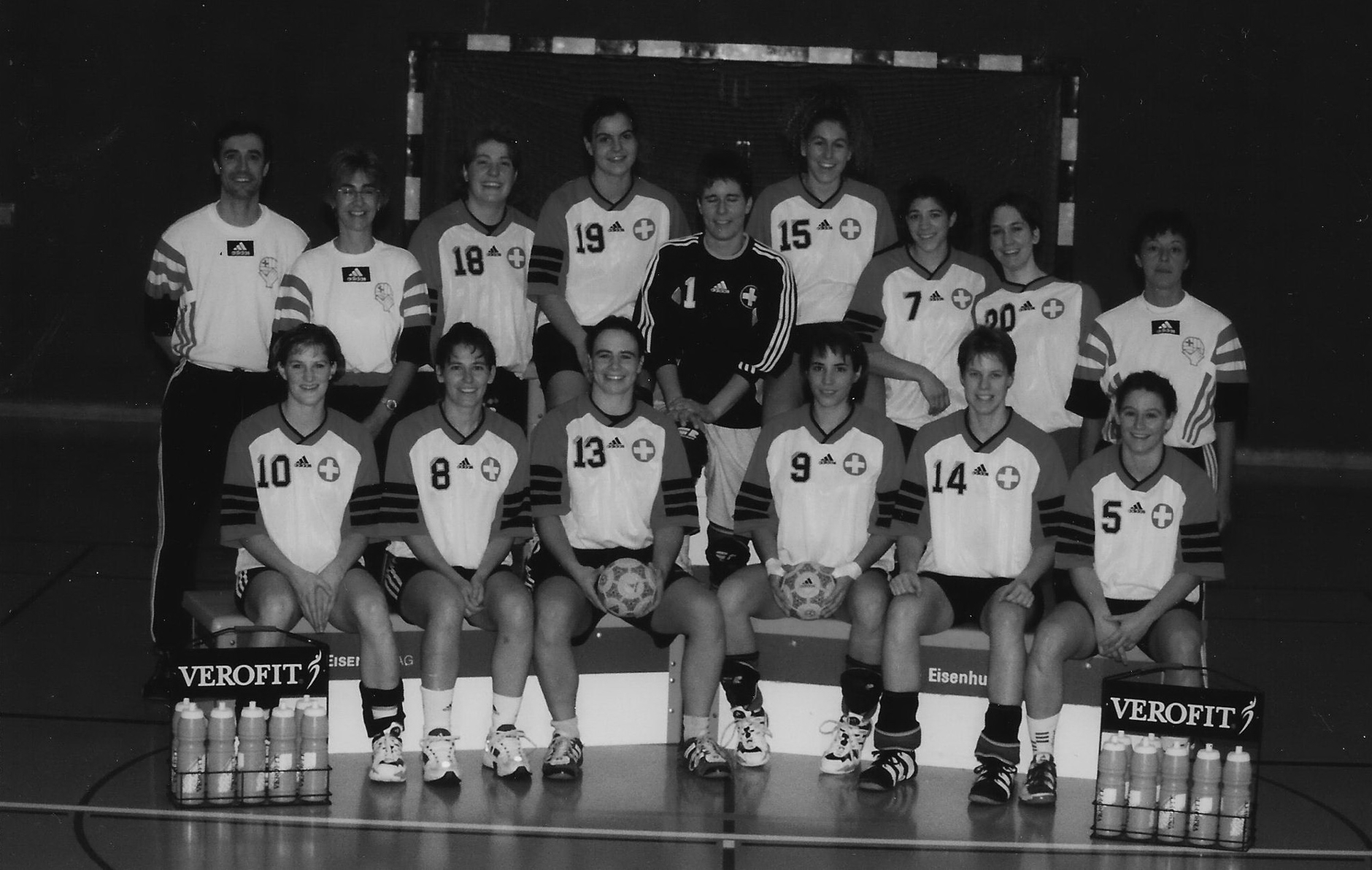 1999 Teamfoto A-Nati Frauen.jpg