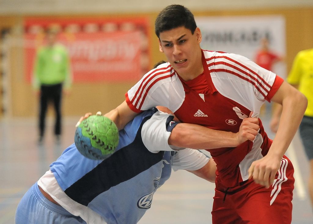 2010-05-11_awa_hand2010CHsloU19_nr4 maros luka.JPG