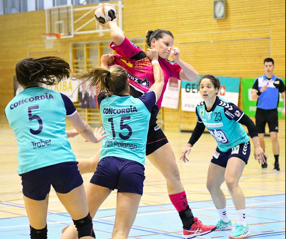 Patrizia Ramseier (pinkes Trikot) und Soka Smitran (23) sind zurück