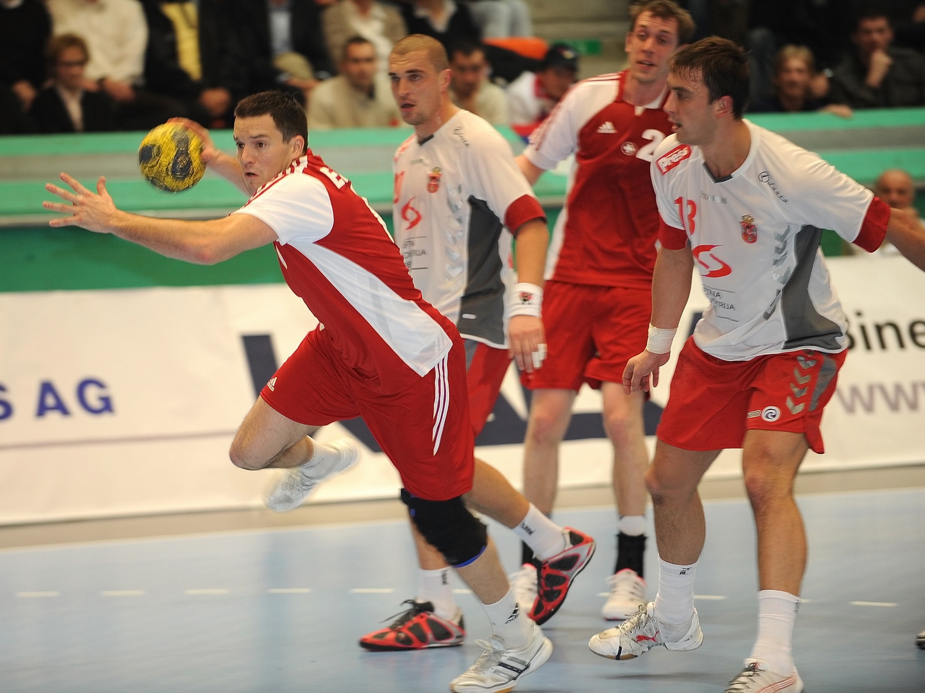 2008-11-26 SUI-SRB EM-Quali 32-32 Echaud Benjamin 3.JPG