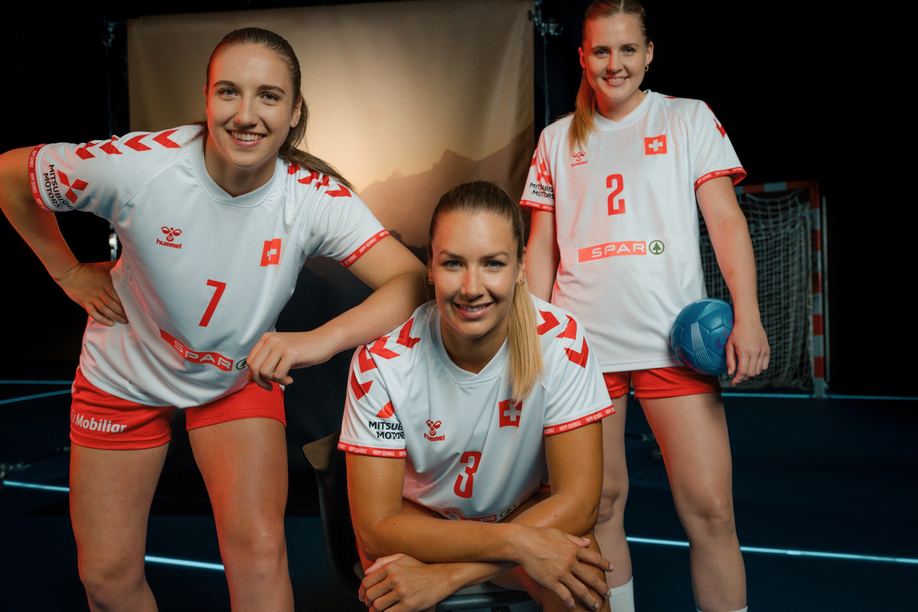 Das neue Nati-Trikot in weiss von hummel