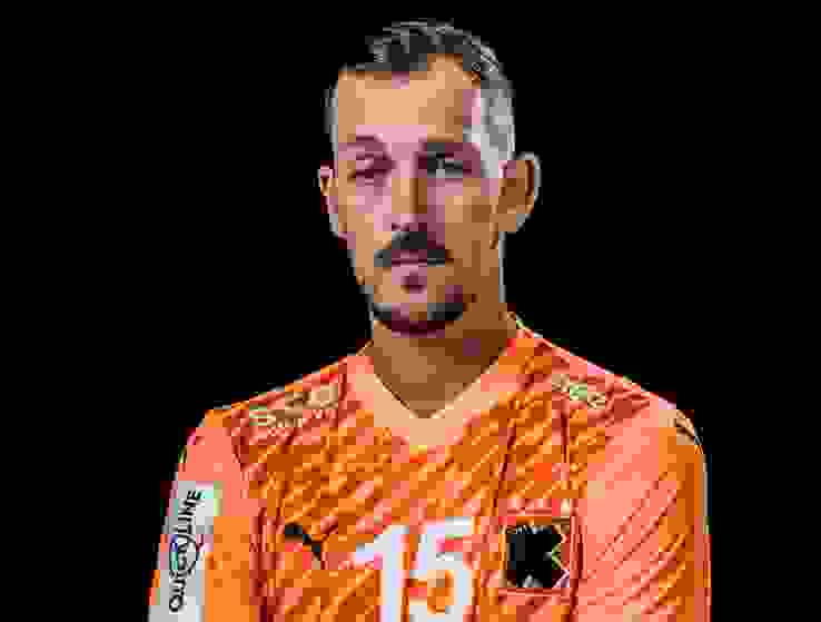 15 Marvin Lier 15 Marvin Lier