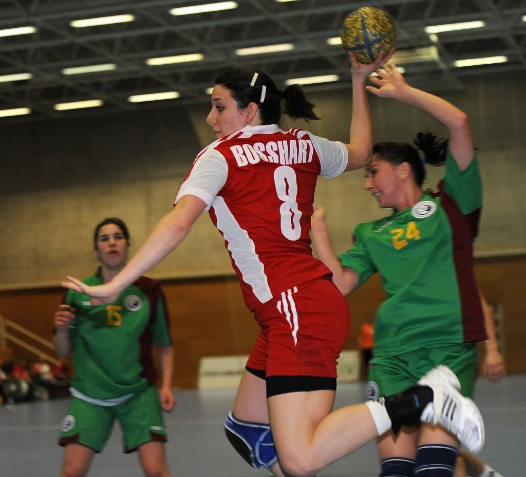 2010-03-31_awa_handFrCHpor_bosshart annick 3.jpg