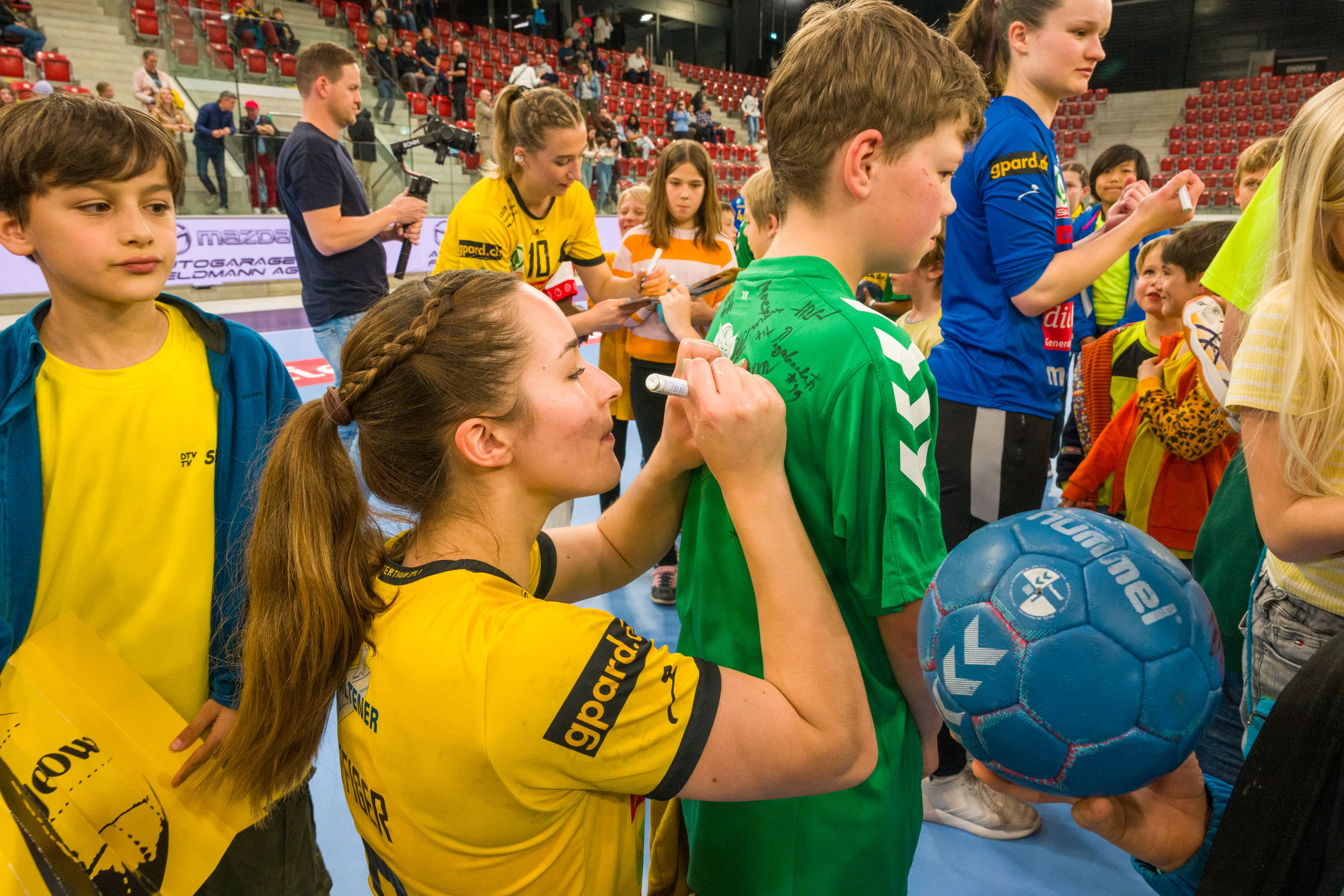 Biffiger Francine / Yellow (Deuring)