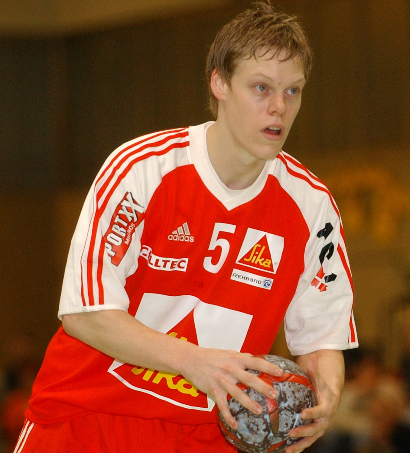 2005-01-01 SUI K-Sport Team Korea 27-18 YC Eulachhalle Liniger 04.jpg