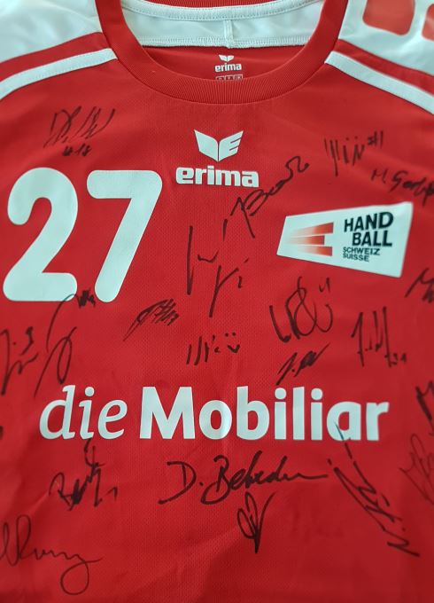 Unterschriebenes Nationalmannschafts-Trikot