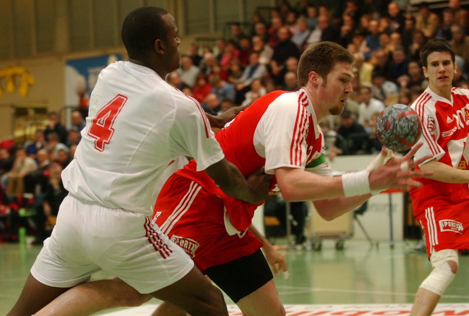 2005-01-02 SUI-EGY 19-23 YC Eulachhalle Stettler 39.jpg