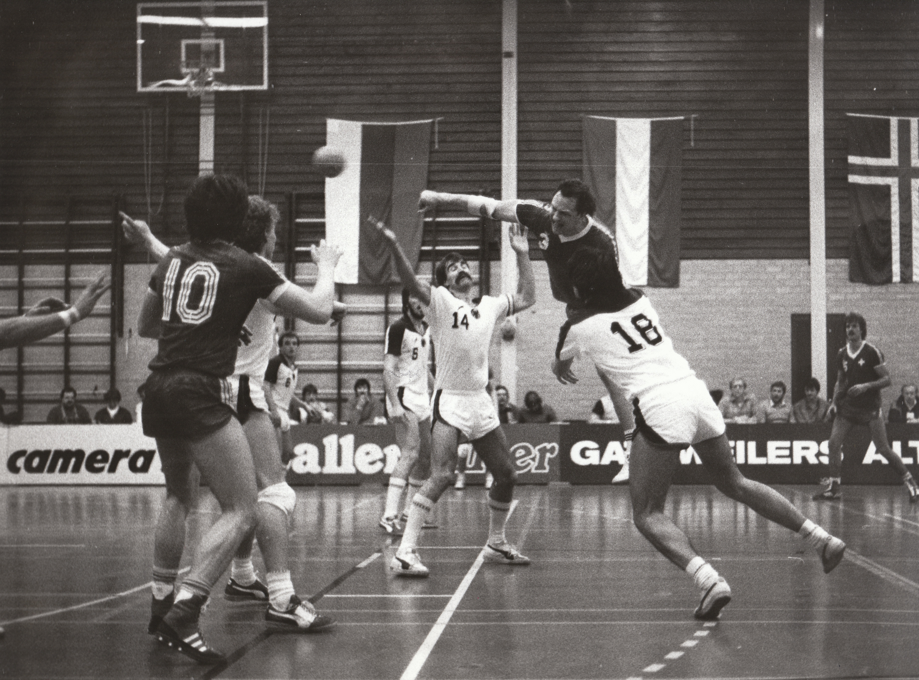 1983-03-02 B-WM Holland - BRD-SUI 16-16 - Robert Jehle 2.jpg