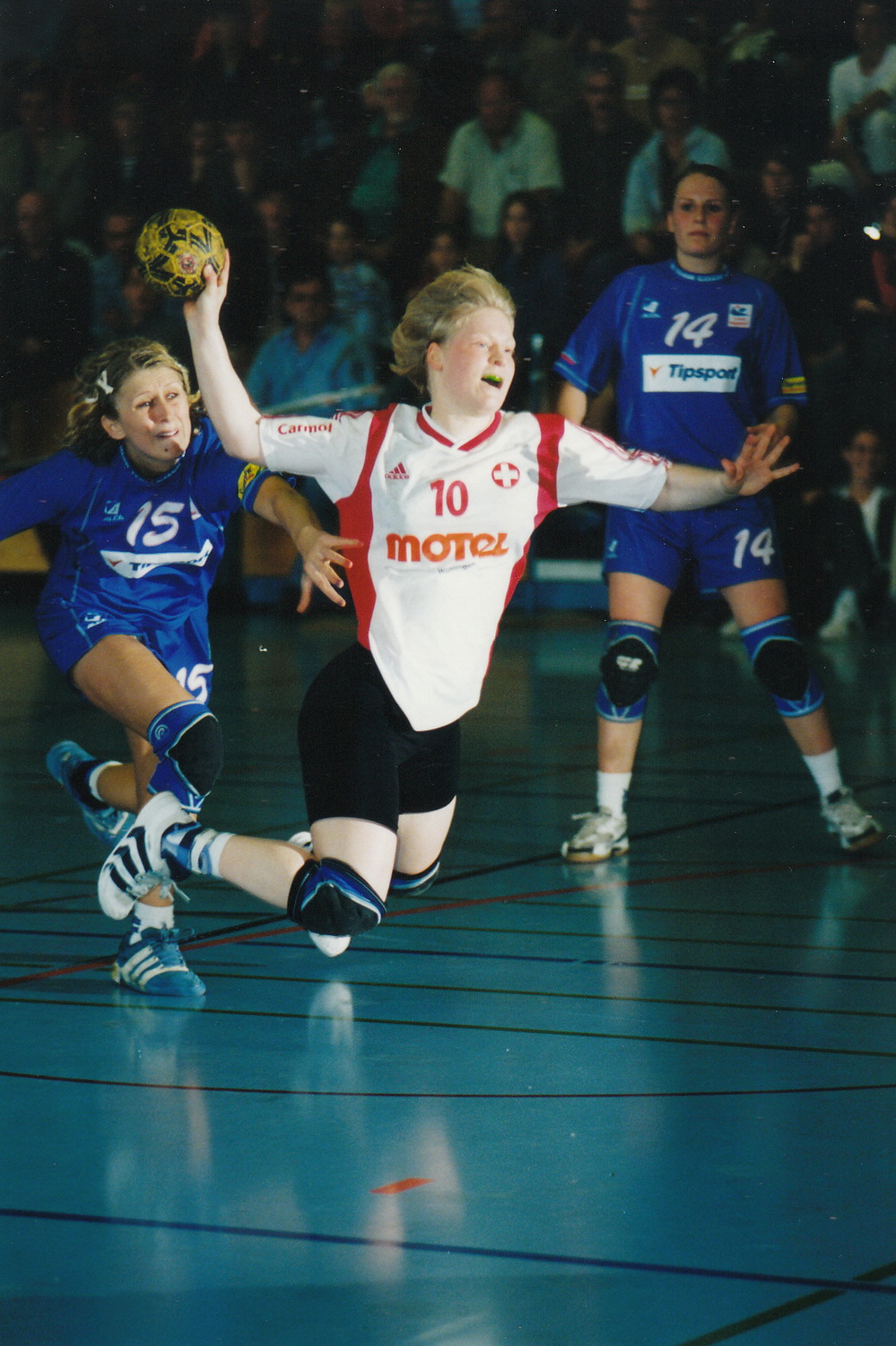 2003-04-19_2003-04-19 Frauen Nati U20 SUI-CZE 23-28 Stans Eichli - Andrea Willimann2.jpg