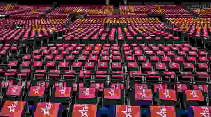 Symbolbild Tribüne mit leeren Sitzplätzen. (Adrian Ehrbar) Symbolbild Tribüne mit leeren Sitzplätzen. (Adrian Ehrbar)
