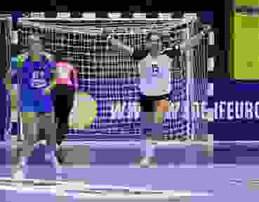 Celia Heinzer Jubelt Gegen Slowenien Celia Heinzer Jubelt Gegen Slowenien