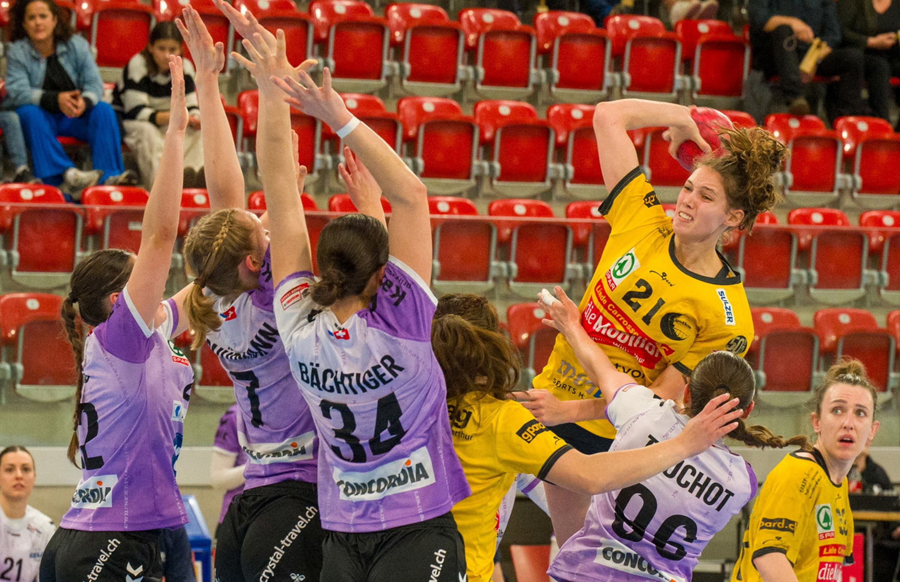 240316 7154 Yellow Zug Deuring