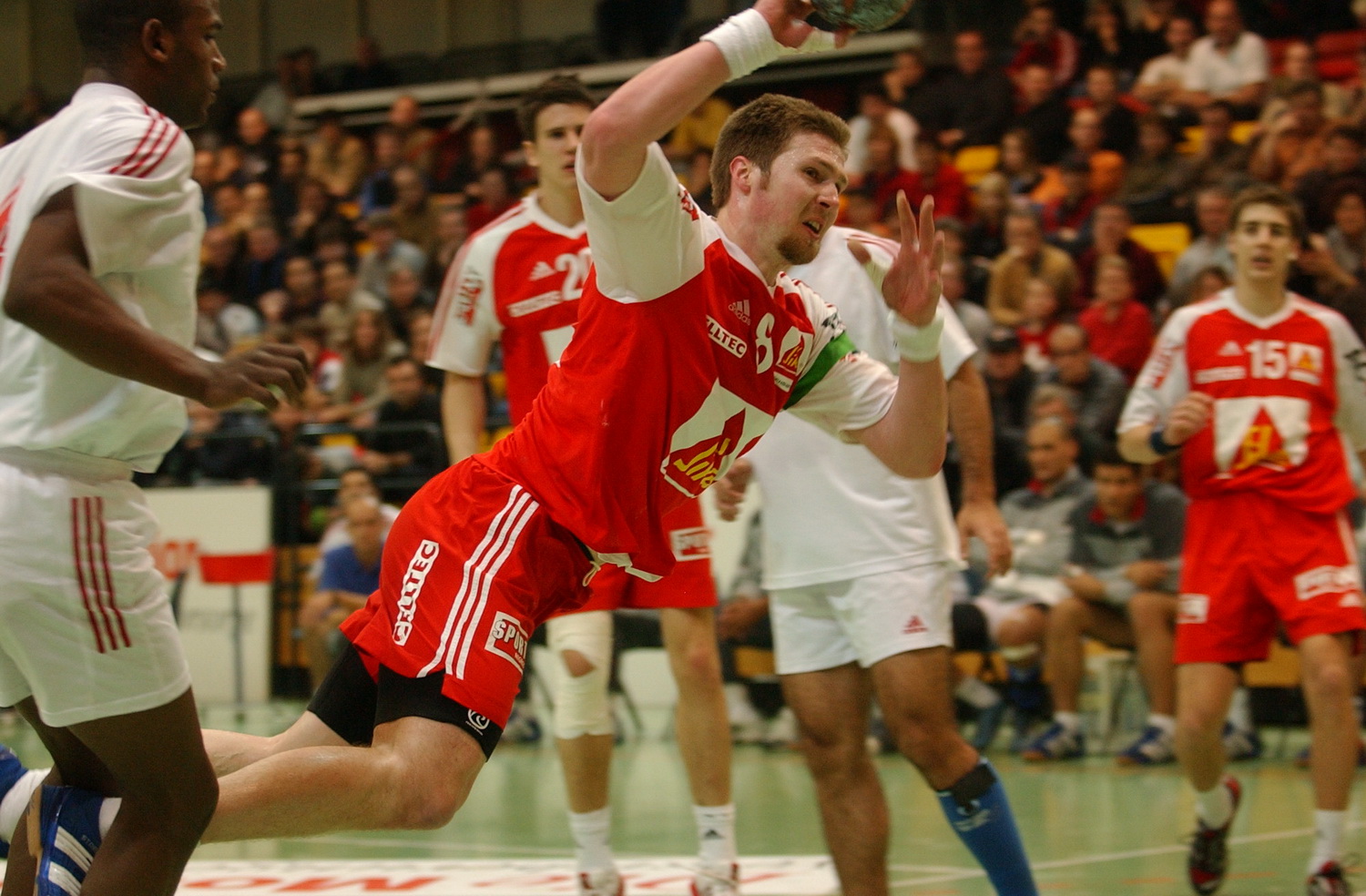 2005-01-02 SUI-EGY 19-23 YC Eulachhalle Stettler 37.jpg