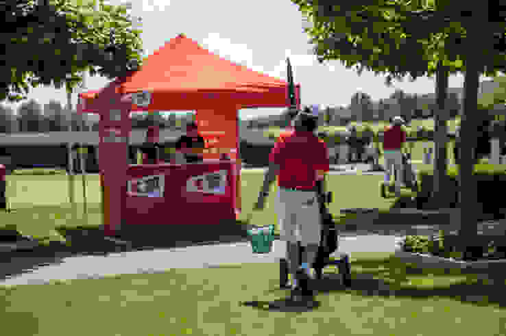 Das SHV-Zelt auf der Golfpark-Anlage in Otelfingen Das SHV-Zelt auf der Golfpark-Anlage in Otelfingen