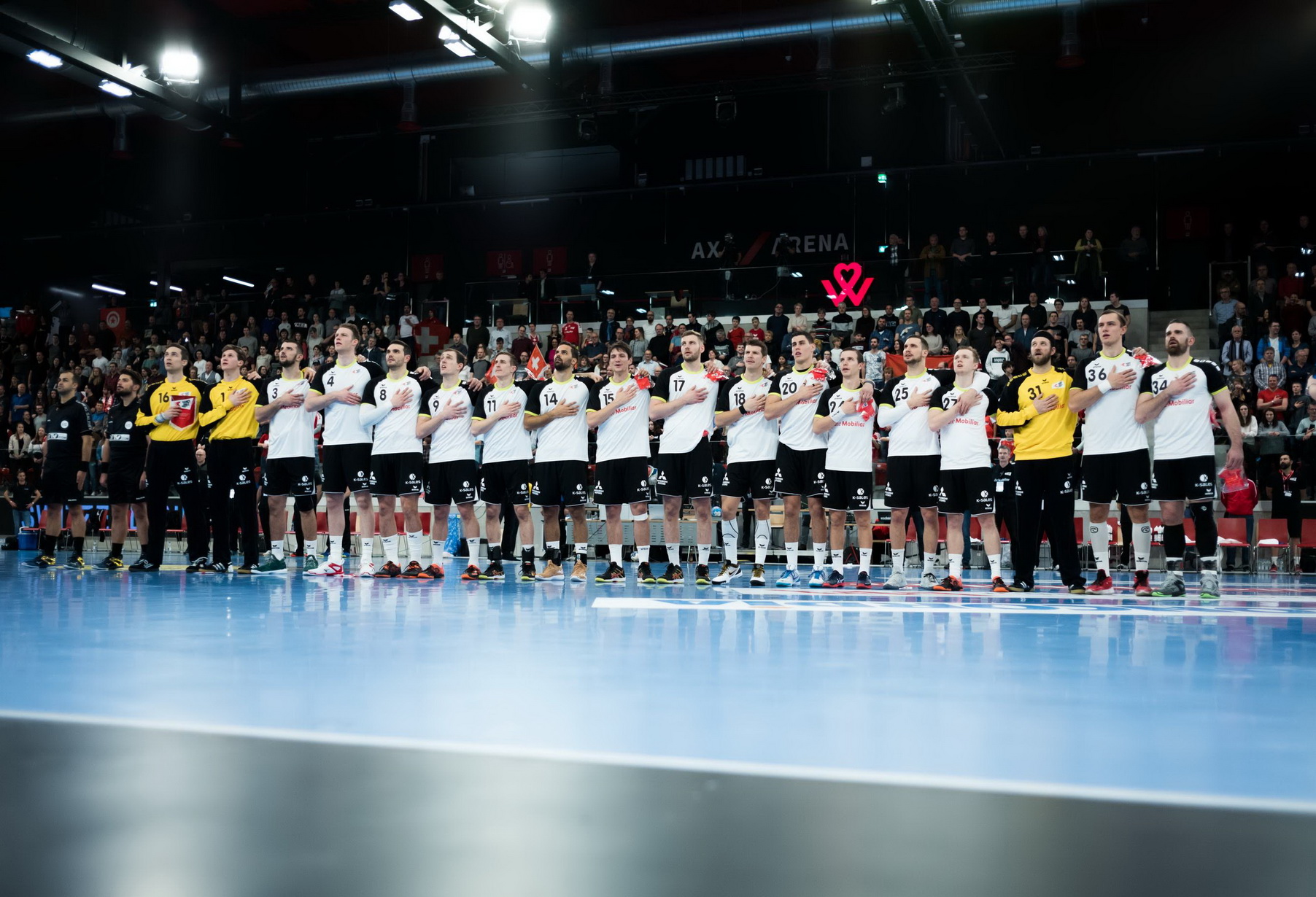 Nationalhymne Am Yellow Cup (Simon Walser)