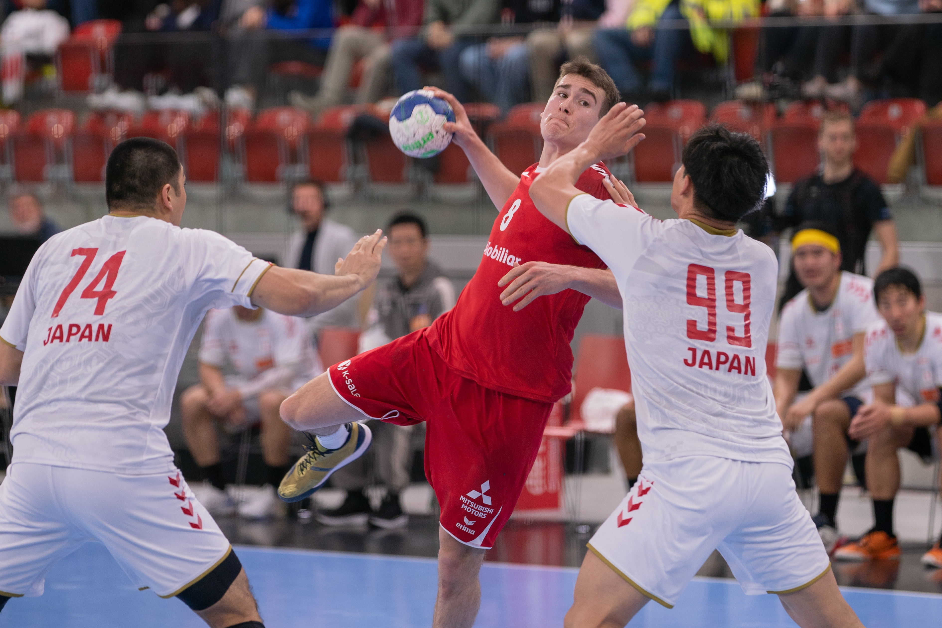 Manuel Zehnder, Yellow Cup