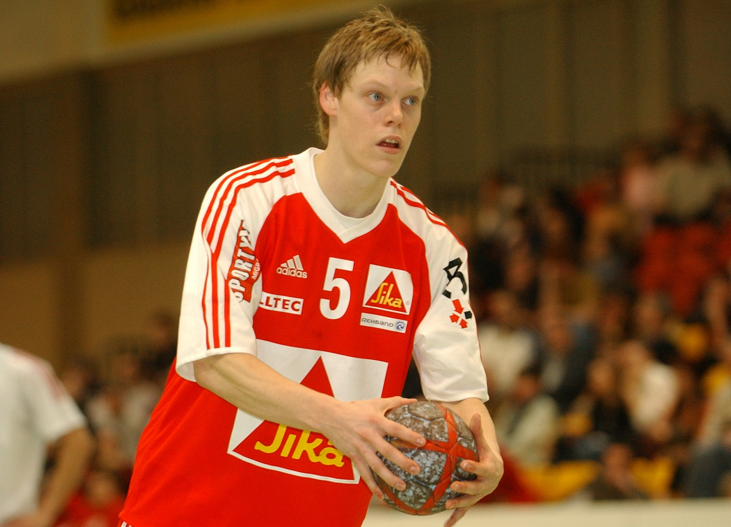 2005-01-02 SUI-EGY 19-23 YC Eulachhalle Liniger 33.jpg