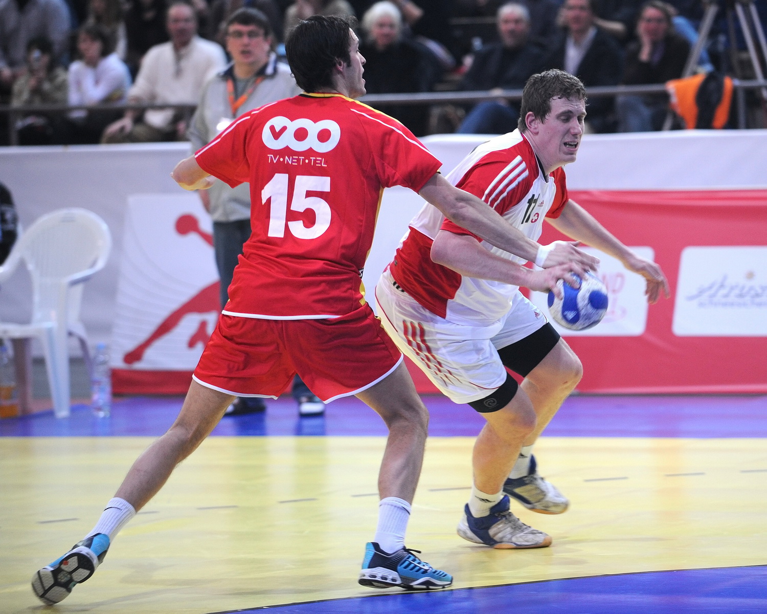 2008-01-03 SUI-BEL 44-31 WM-Quali Arosa Icehockeyhalle Eggenschiler 089.jpg