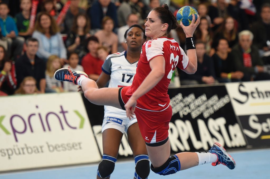 2015-10-11 2015-10-11 SUI-FRA - Frey Nöelle 2.JPG