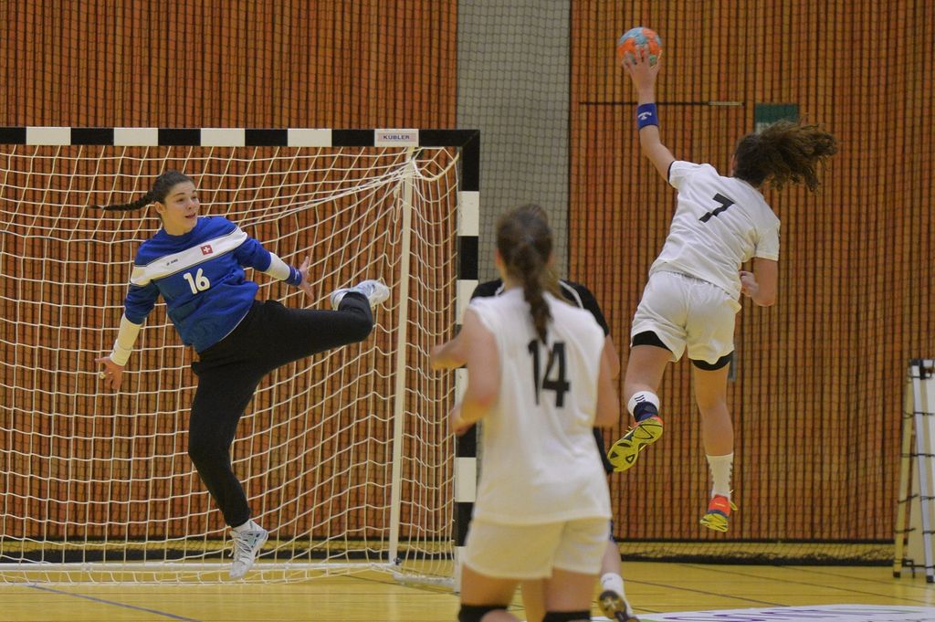 2014-04-19 FU20 SUI-POR 16 Dokovic Sladana 2.JPG