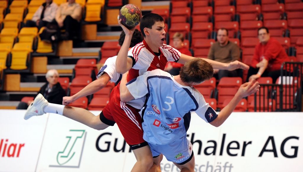 2010-01-03_awa_U19CHslo12_maros luka.JPG