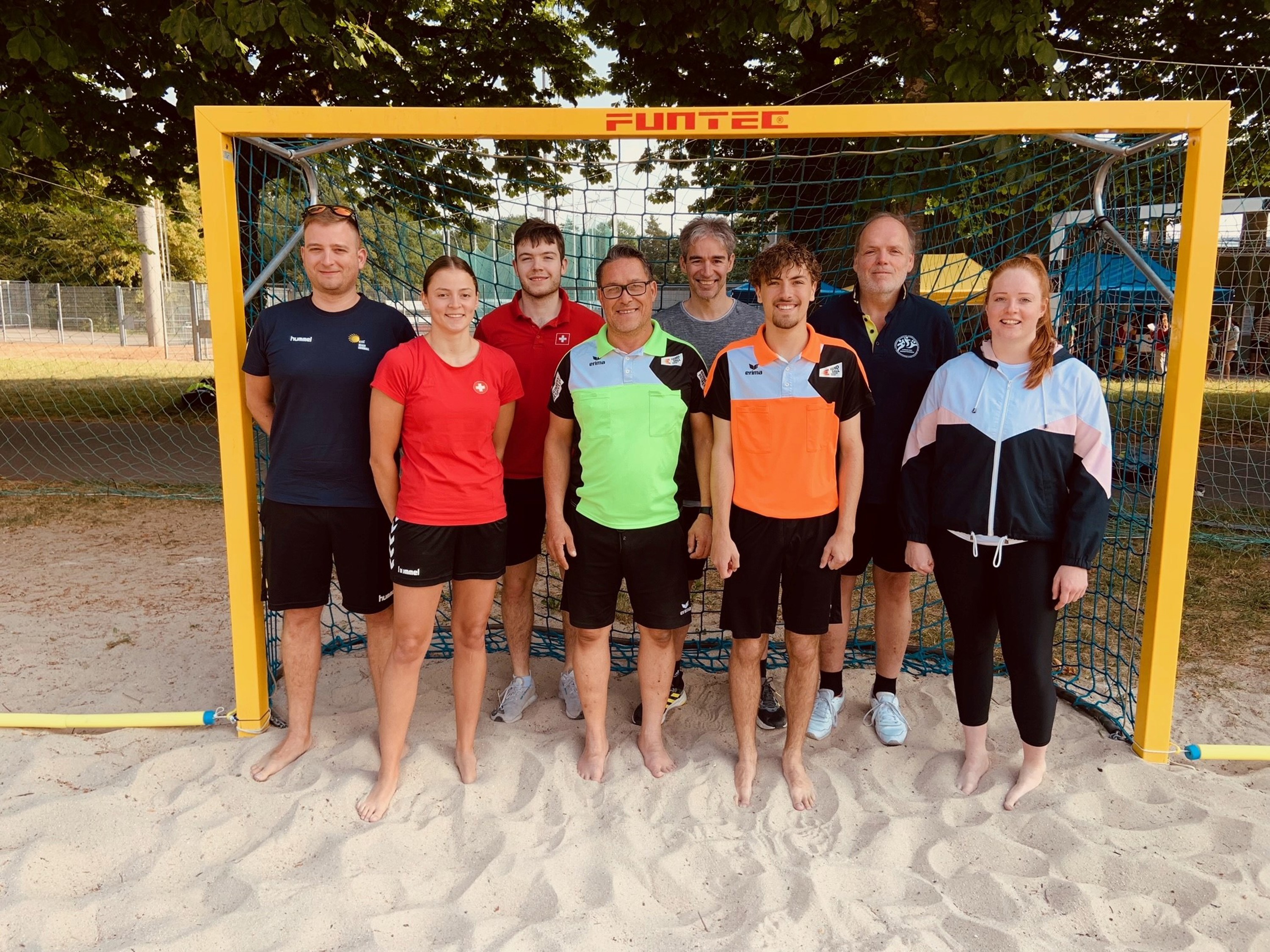 Neue Unparteiische im Beachhandball ausgebildet