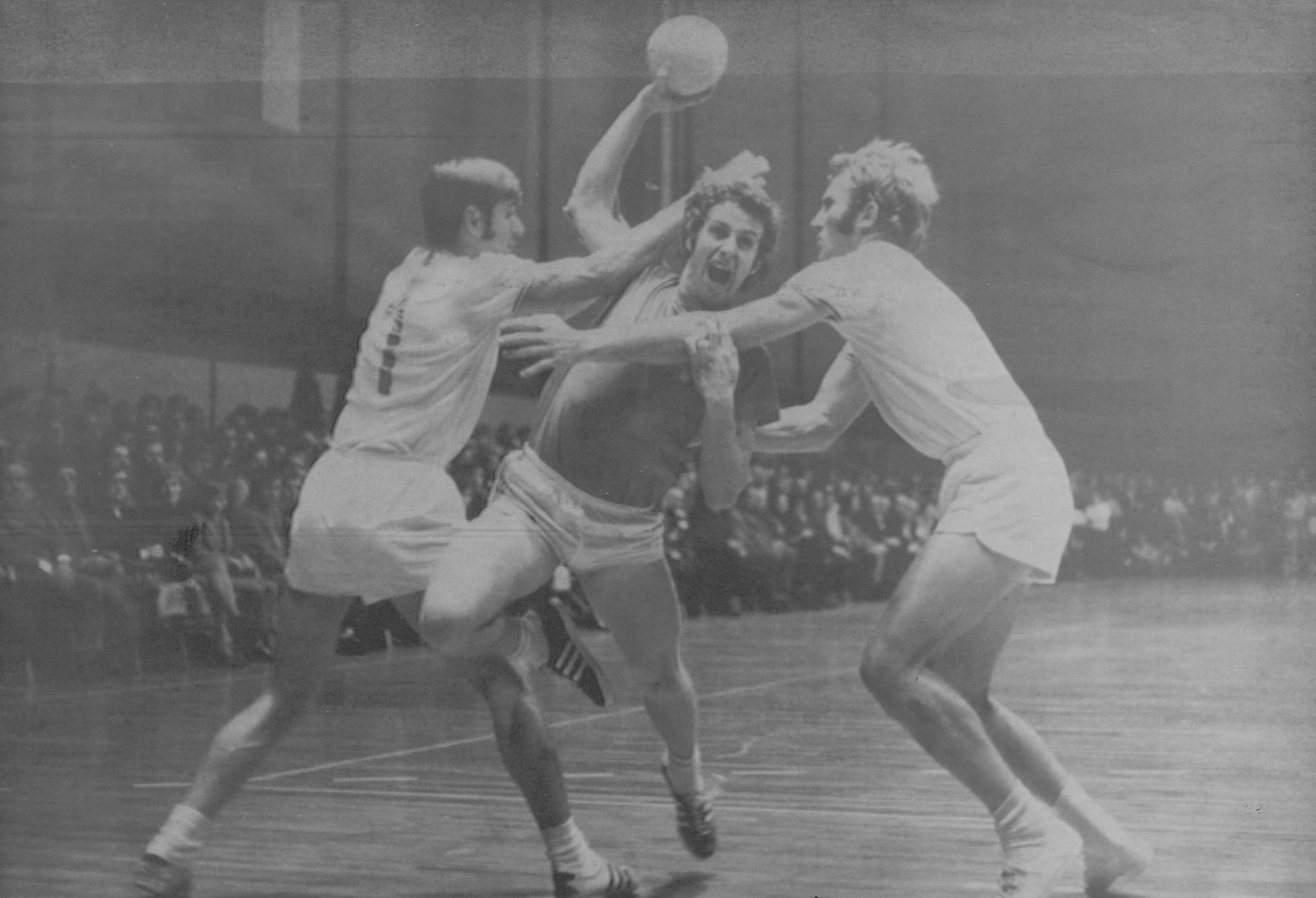 1971-11-01 SUI-HUN 17-23 Wien - Grundmann.jpg