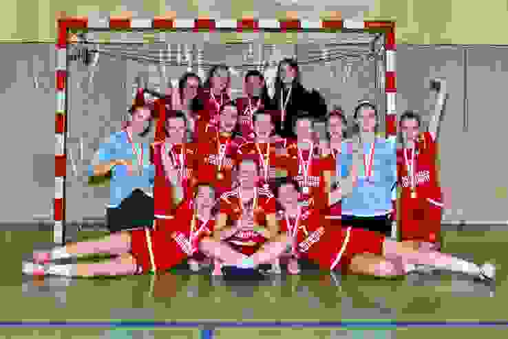 ZHV Juniorinnen U16 Red Dragons Uster ZHV Juniorinnen U16 Red Dragons Uster