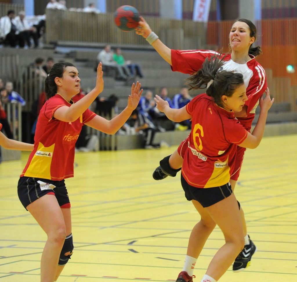 2012-01-15 FU16 SUI-ESP Oezcelik Zerin 3.JPG