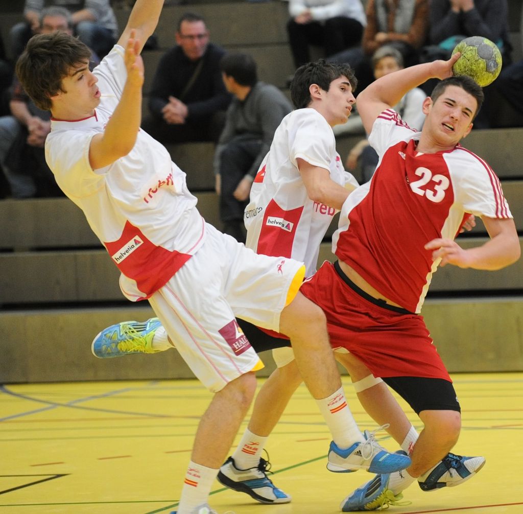 2012-01-15 MU17 SUI-ESP Meister Lucas 3.JPG