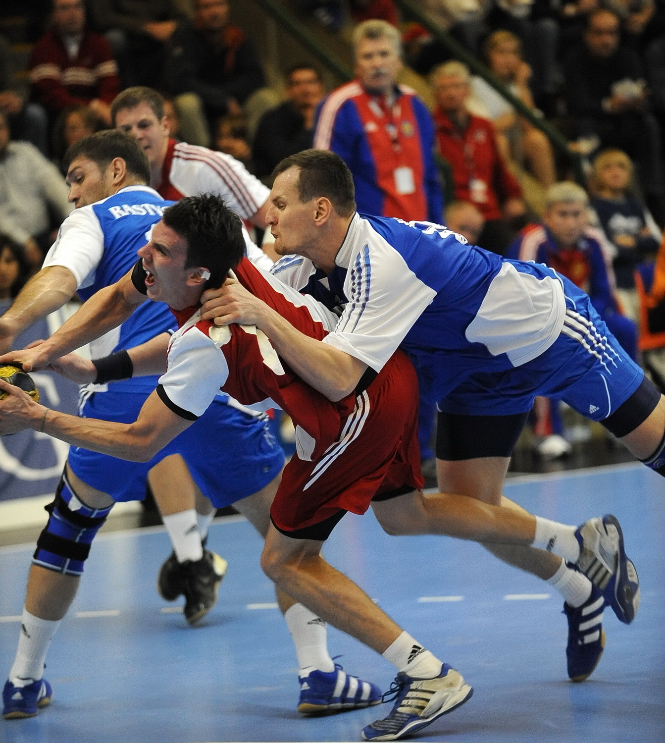 2008-11-01 SUI-RUS 30-31 EM-Quali Aarau Schachen Schmid.JPG