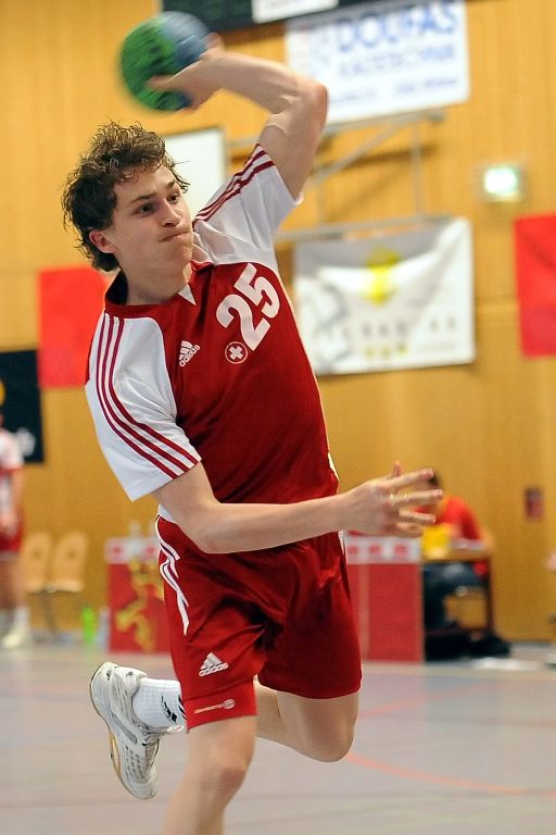 2010-05-11_awa_hand2010CHsloU19_nr25-2 Simon Getzmann.JPG