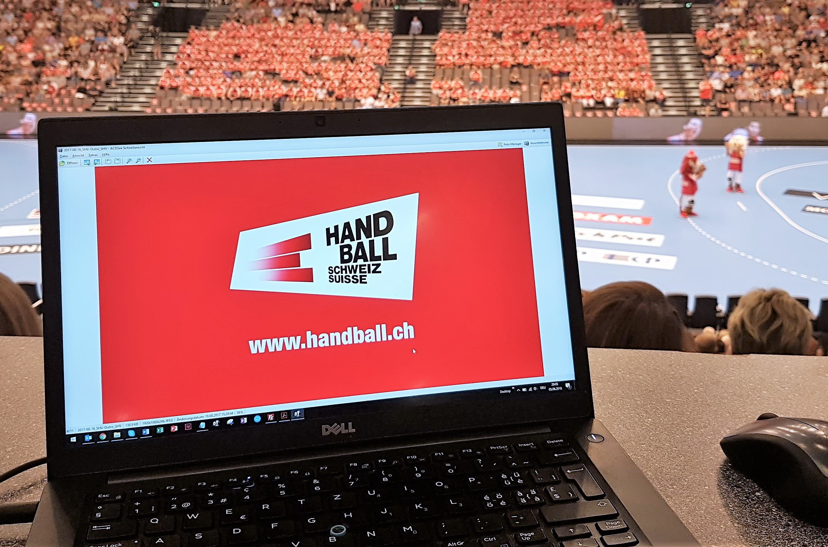 Notebook Website handball.ch.jpg