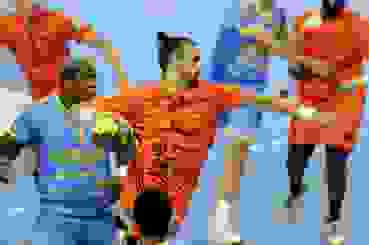 L Arriere Gauche Bisontin Diego Moreno signe à Genève (Ludovic Laude) L Arriere Gauche Bisontin Diego Moreno signe à Genève (Ludovic Laude)