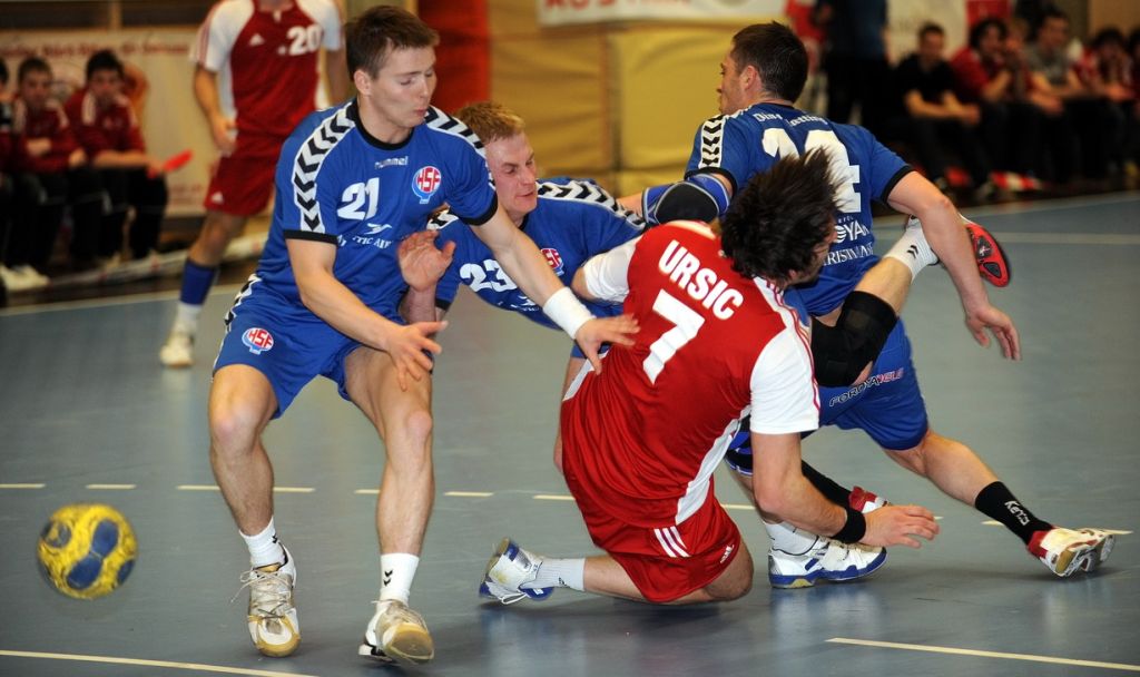 2009-03-21 Männer SUI-FAR 35-21 EM-Quali 04.jpg